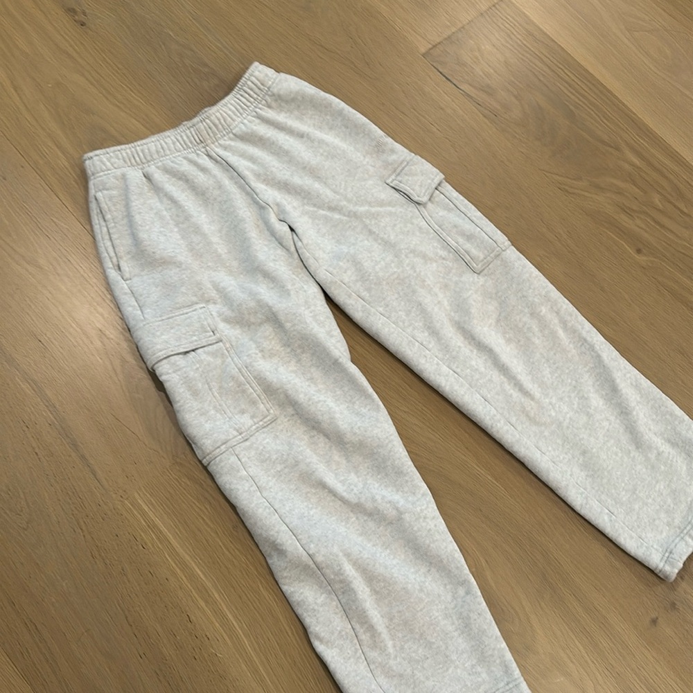 Aritzia TNA cargo sweats heather cloud white